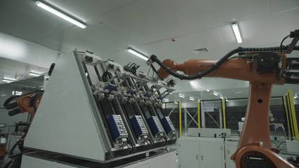 车规级AI智能加码布局，蜂巢能源工厂投产引领环保技术新浪潮